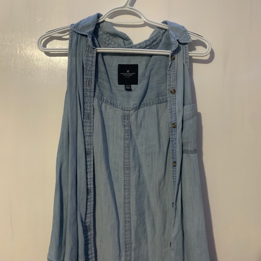 American Eagle button up